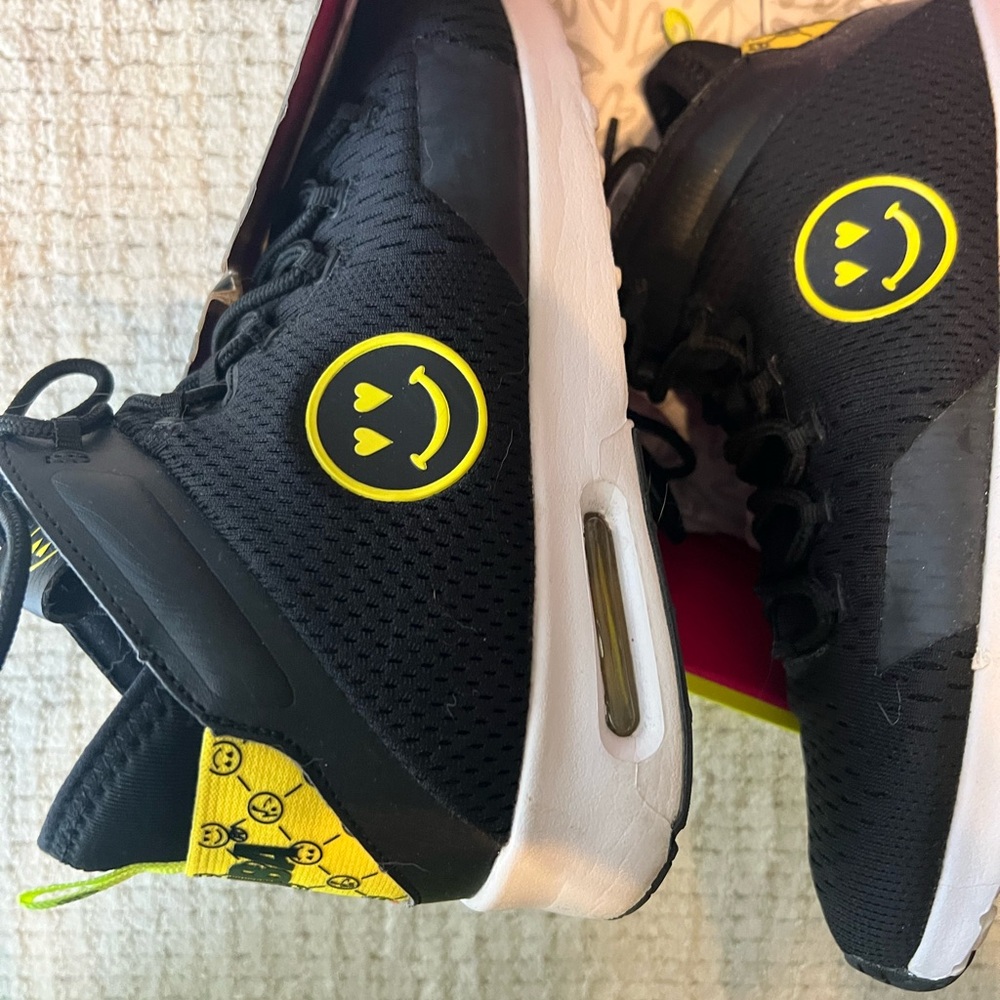 Zumba Air Funk Athletic Shoes Women’s Size 8 Black/Yellow - Picture 4 of 12